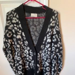 Universal thread cheetah cardigan